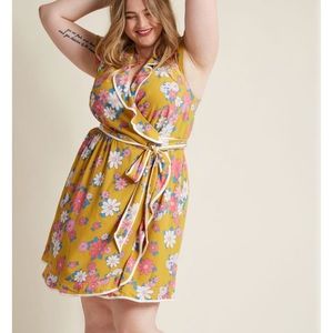 Modcloth yellow floral wrap dress nwot